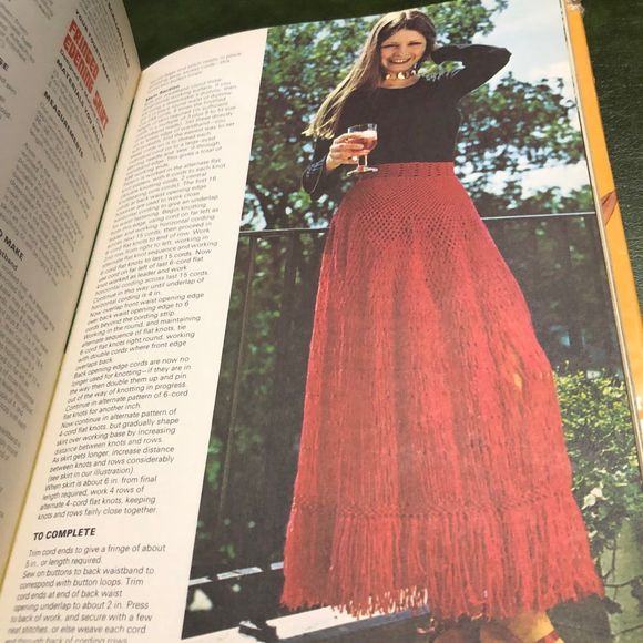 The Complete Book of Handicrafts 1973, 304 pages; Embroidery, Jewelry, Paper, et - Picture 9 of 12